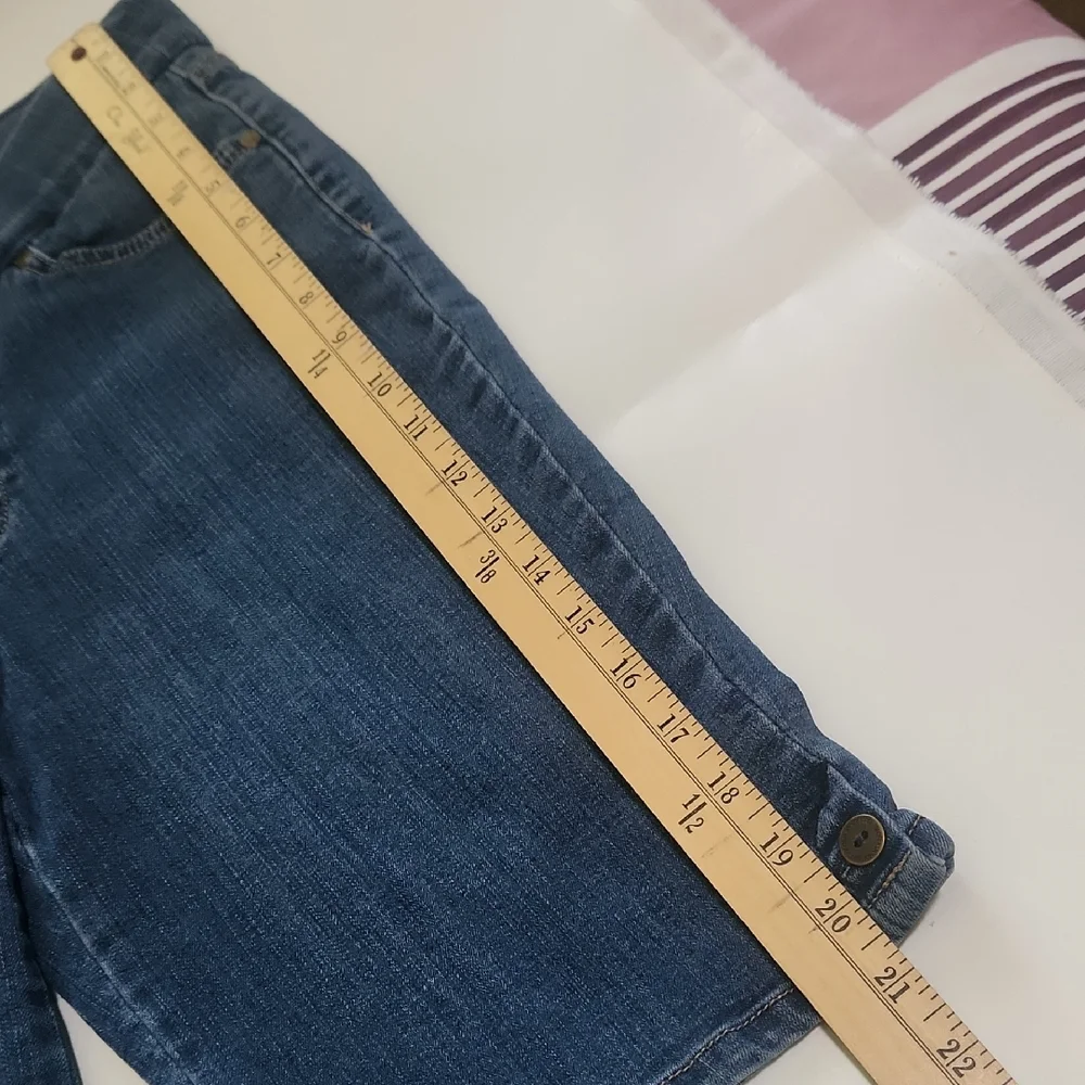 Gloria Vanderbilt Women's Shorts - Picture 3 of 13